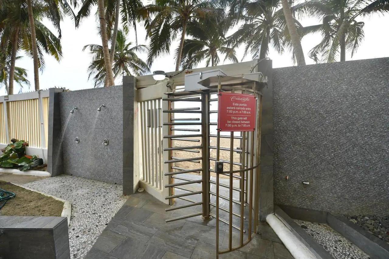 Kasa Ocean Breeze Beachfront Condo Pool San Juan Esterno foto